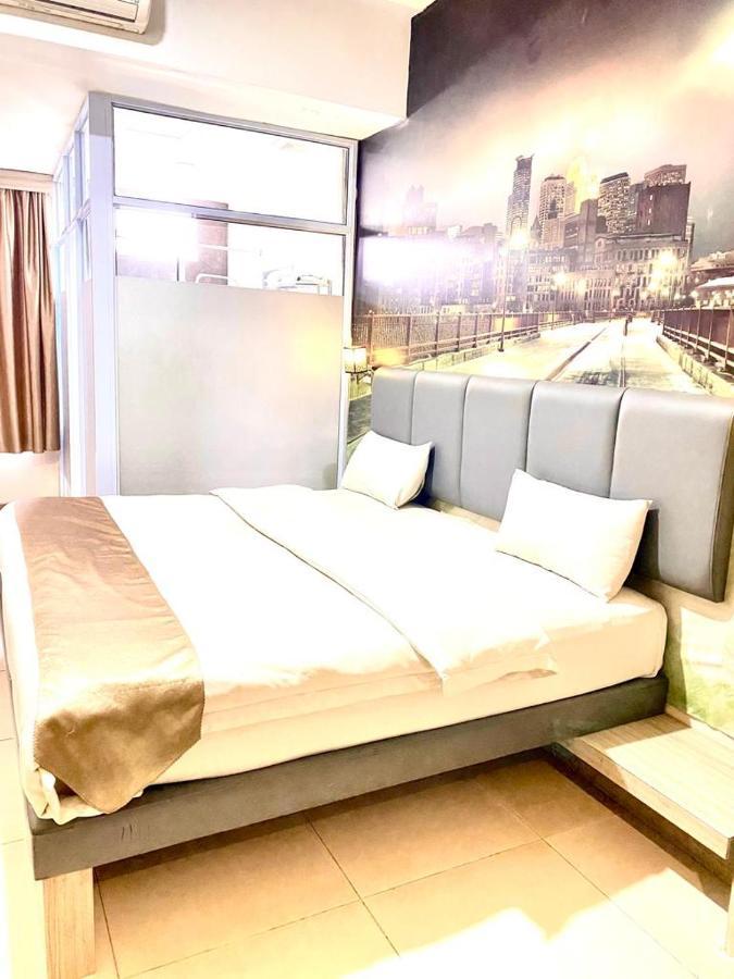 Os Hotel Tanjung Uncang Sagulung 外观 照片